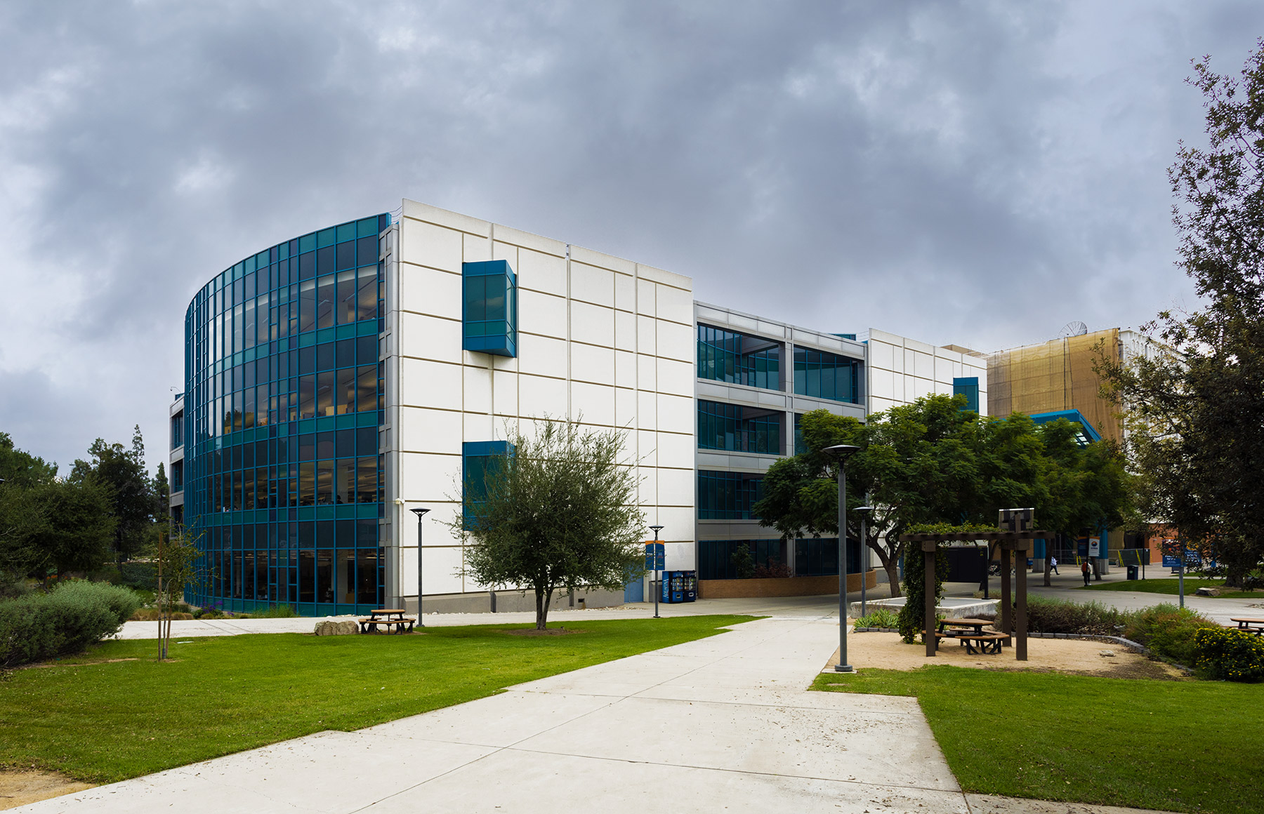 Portfolio Cal State Fullerton Pollak Library Automated Fenestration